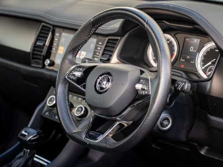 2022 Skoda Kodiaq 7S SPT 2.0tdi 150HP DSG *Panoramic Glass Roof* €45,950 thumbnail