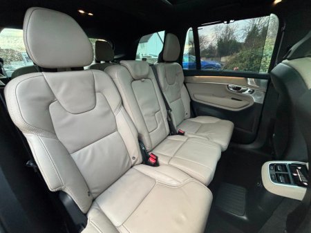 2025 Volvo XC90 - thumbnail 12