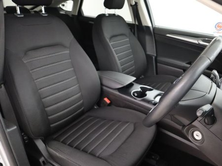 2020 Ford Mondeo - thumbnail 12