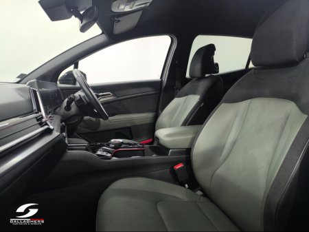 2025 Kia Sportage (251) PHEV MY25 1.6 PETROL HYBRID €40,995 thumbnail