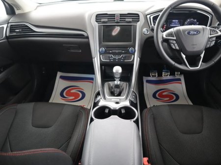 2017 Ford Mondeo - thumbnail 14