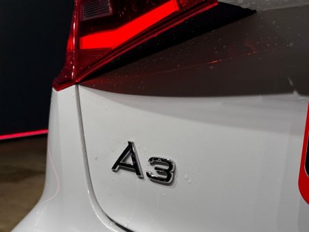 2017 Audi A3 E-TRON 1.4L TFSI HYBRID AUTOMATIC - ELECTRIC SEATS - CRUISE CONTROL - REVERSE CAMERA - PARKING SENSORS €18,950 thumbnail