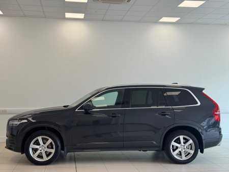 2020 Volvo XC90 B5 (235hp) AWD Momentum Auto €53,500