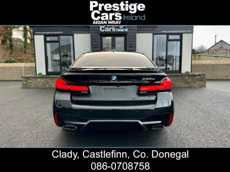 2022 BMW 5 Series - thumbnail 7