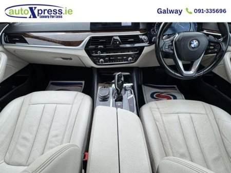 2017 BMW 5 Series - photo 2