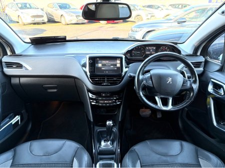 2017 Peugeot 2008 1.2 ALLURE  AUTOMATIC ** TOP SPEC ** 2 KEYS ** SUPERB EXAMPLE ** €11,995 thumbnail