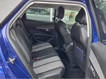 2018 Peugeot 3008 ALLURE 1.2 130 4DR €13,990 thumbnail