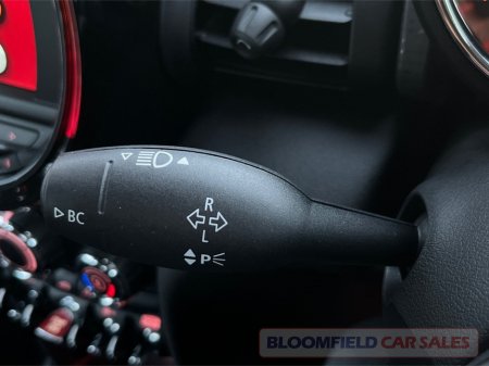 2021 MINI Cooper HIGH SPEC , AUTO // LOW MILEAGE €25,950 thumbnail