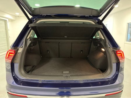 2018 Volkswagen Tiguan (182) TIGUAN 2.0TDI HIGHLINE DSG 4 MOTION VW/AUDI SPECIALISTS WWW.DENISDARCYCARS.IE €26,950 thumbnail