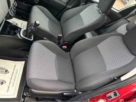 2015 Toyota Yaris SOL 1.33 PETROL 6 SPEED MANUAL 4DR HATCHBACK *ONE OWNER IRISH CAR* *TOP SPEC* *FULL TOYOTA SERVICE HISTORY* *NEW NCT 01/2027* *€200 ROAD TAX* *FINANCE ARRANGED TODAY* €10,450 thumbnail