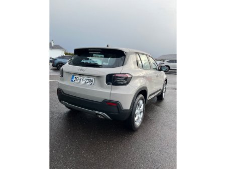 2025 Jeep Avenger 1.2 PETROL 100HP MT Altitude thumbnail