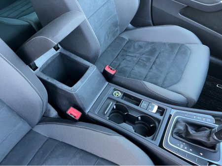 2018 Volkswagen Golf 1.4 HIGHLINE, AUTOMATIC €18,950 thumbnail