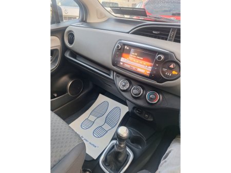 2015 Toyota Yaris 1.33 VVT-I ICON 5DR 99BHP €7,250 thumbnail