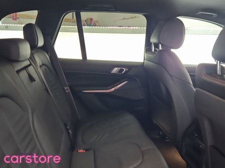 2020 BMW X5 xDrive30d M Sport (Full KIT) €59,880 thumbnail