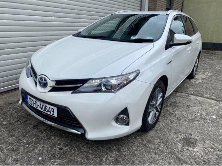 2015 Toyota Auris - photo 2
