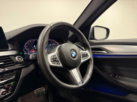 2020 BMW 5 Series - thumbnail 15