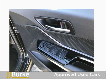 2023 Toyota C-HR - thumbnail 17