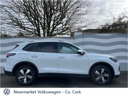 2026 Volkswagen Tiguan - view 4