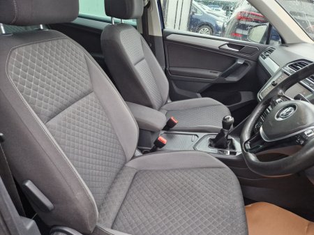 2018 Volkswagen Tiguan 2.0 TDI 115HP BMT Comfortline €15,950 thumbnail