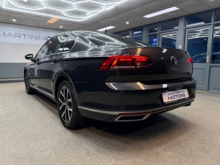 2022 Volkswagen Passat GTE S-A DSG €25,450 thumbnail