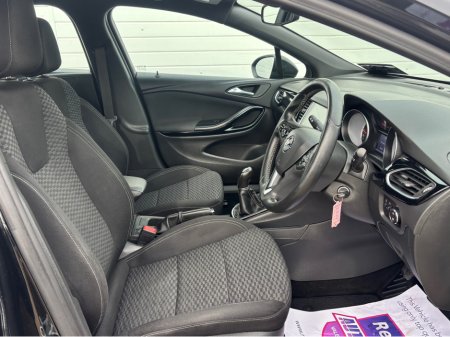 2017 Opel Astra ASTRA+ SRI 1.0T 105PS S/S 5DR €9,950 thumbnail