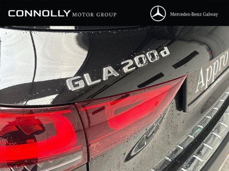 2021 Mercedes-Benz GLA Class GLA 200d Progressive Line thumbnail