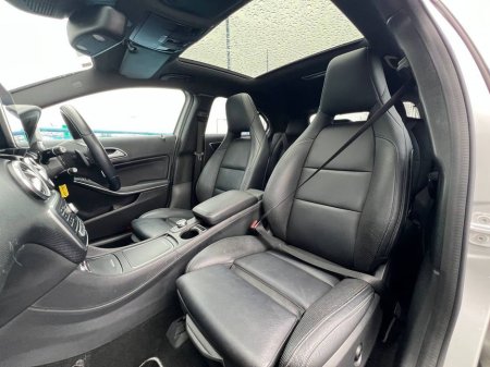 2016 Mercedes-Benz A Class - thumbnail 2