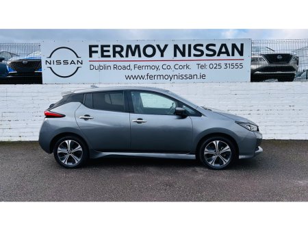 2021 Nissan Leaf LARGER BATTERY 62K EV SVE - LEATHER SEATS HEATED €17,995 thumbnail