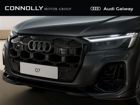 2026 Audi Q7 S-LINE TFSI-E 'COMPETITION PACK' €115,800 thumbnail