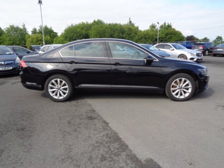 2022 Volkswagen Passat Business 2.0tdi M6F 150 4DR €34,900
