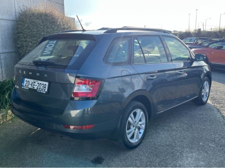 2020 Skoda Fabia - view 4