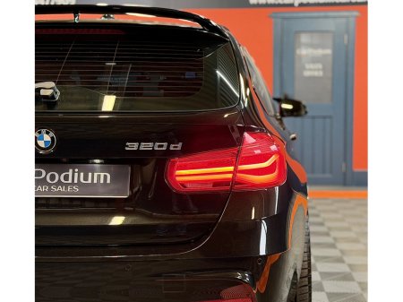 2017 BMW 3 Series - thumbnail 23