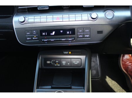 2023 Hyundai Kona 1.6 HYBRID Elegance Auto €30,950 thumbnail