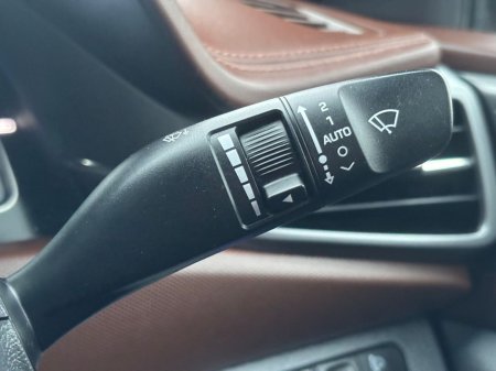 2020 Hyundai Ioniq PREMIUM SE PHEV S-A €19,638 thumbnail