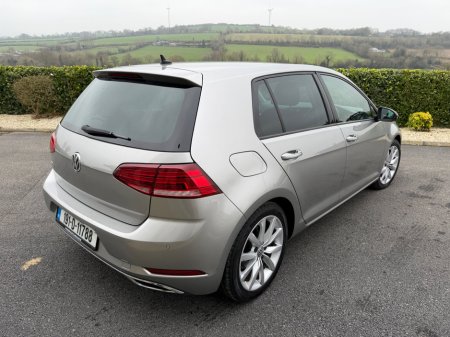 2019 Volkswagen Golf - view 4