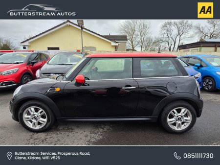 2014 MINI Hatch - view 3