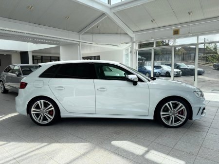 2015 Audi S3 - photo 2