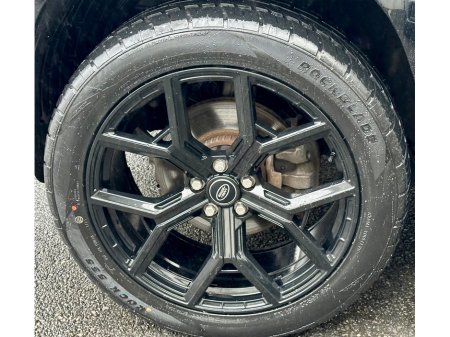 2022 Land Rover Defender ++LOW KM++ 3 SEATS / PLUS VAT €53,000 thumbnail