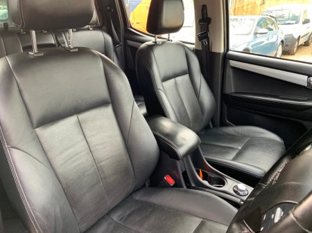 2019 Isuzu D-MAX - thumbnail 19