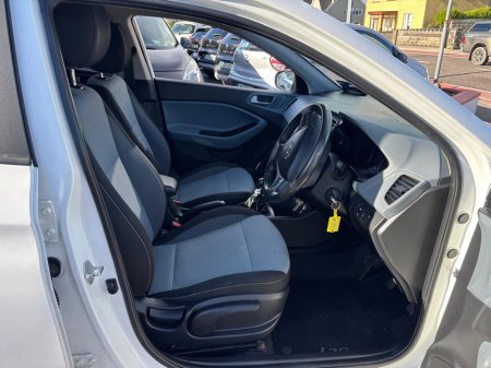 2021 Hyundai i20 ACTIVE DELUXE PLUS 5DR €15,750 thumbnail