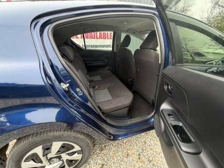 2019 Toyota Aqua - thumbnail 8