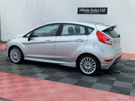 2016 Ford Fiesta - thumbnail 8