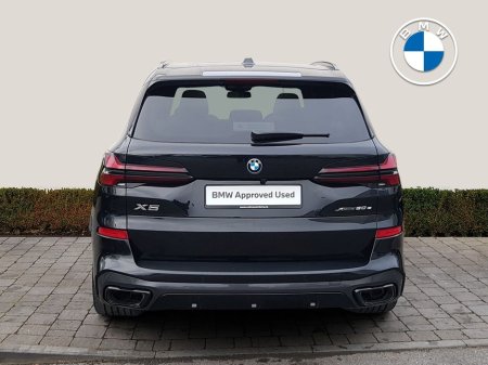 2025 BMW X5 xDrive50e M Sport thumbnail
