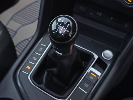 2018 Volkswagen Tiguan 2.0 TDI 115HP BMT Comfortline €19,950 thumbnail