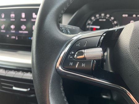 2023 Skoda Octavia - thumbnail 20