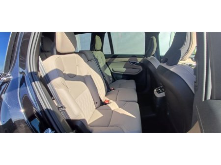 2025 Volvo XC90 - thumbnail 7