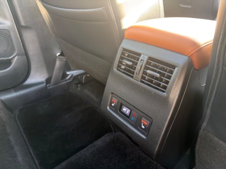 2023 Mitsubishi Outlander - thumbnail 16