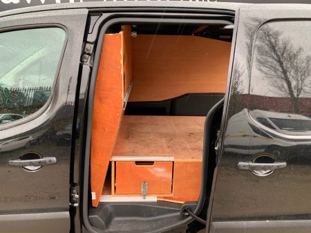 2017 Peugeot Partner 1.6 HDI 75BHP PROFESSIONAL 3 SEATER // PRICE EXCL. VAT // ONE OWNER // EXCELLENT SERVICE HISTORY // €6,463 thumbnail