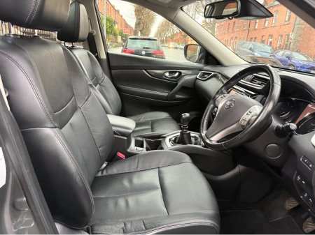2017 Nissan X-Trail 7 Seater, High Spec Tekna, New Nct 12/2027, Full Leather, 360 Cameras, Sat Nav, Bluetooth, Cruise Control, Heated Seats, A/C, Alloys, Ideal Family Car, Finance Available, Service & Warranty, SIMI, €14,950 thumbnail