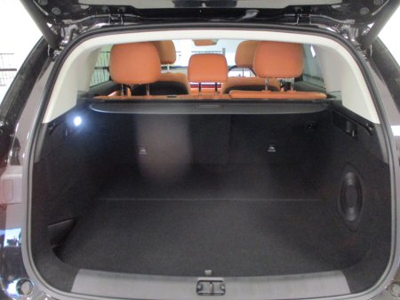 2025 Leapmotor C10 EREV 28.4kWh Design €45,950 thumbnail